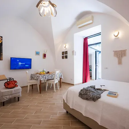 Assia * Amalfi